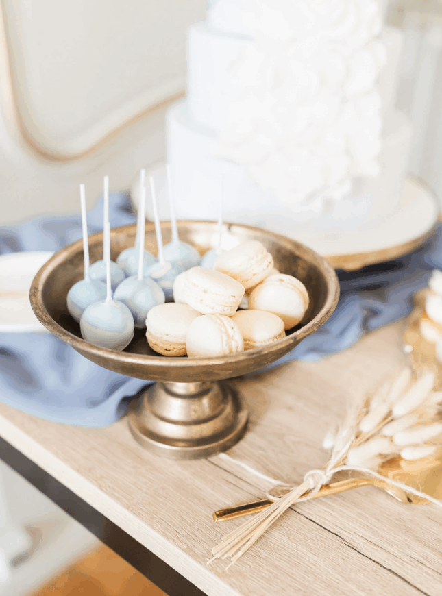 Sweet Table Cakepops & Macarons Sweet Table Cakepops & Macarons