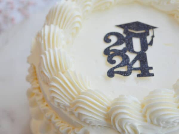 vintage-wit-graduation-taart-2024